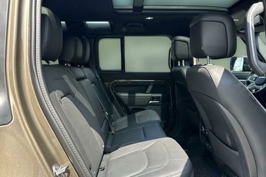 Land Rover Defender 110 3.0 D300  X-Dynamic HSE
