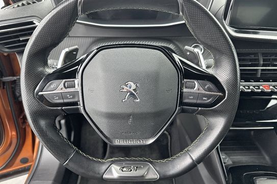 Peugeot 2008 GT 1.5 BlueHDI EAT8