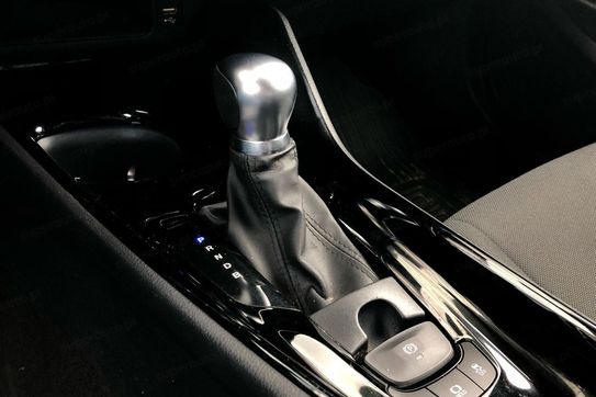 Toyota C-HR Hybrid Style