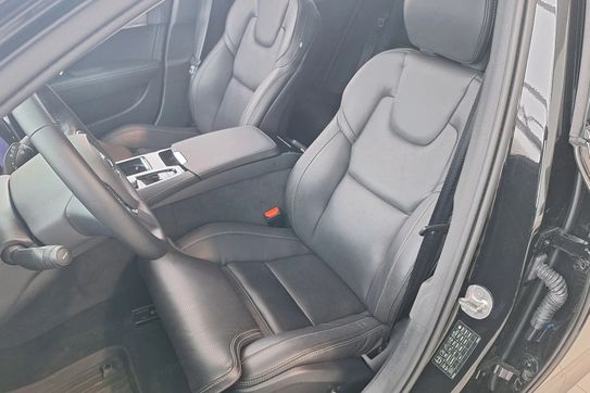 Volvo V90 T8 Plug-In Hybrid AWD Plus Dark