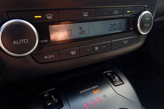Toyota Avensis 1.8 Premium