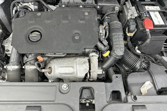DS DS7 Performance Line 1.5 BlueHDI AT