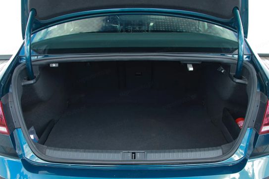Volkswagen Passat 1.5 TSI EVO Business