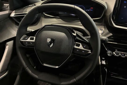Peugeot 2008 Envy e-DCS6 PureTech mHEV