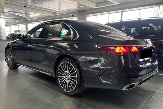 Mercedes E Klasa 220 d 4-Matic AMG