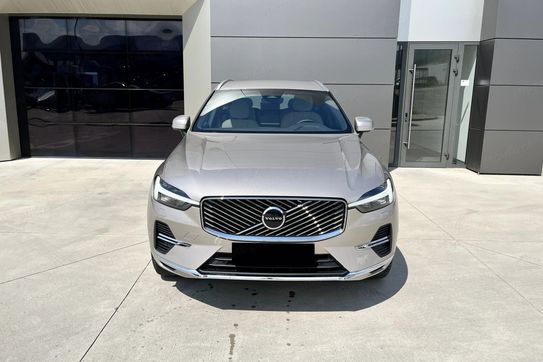 Volvo XC60 B5 AWD Plus Bright