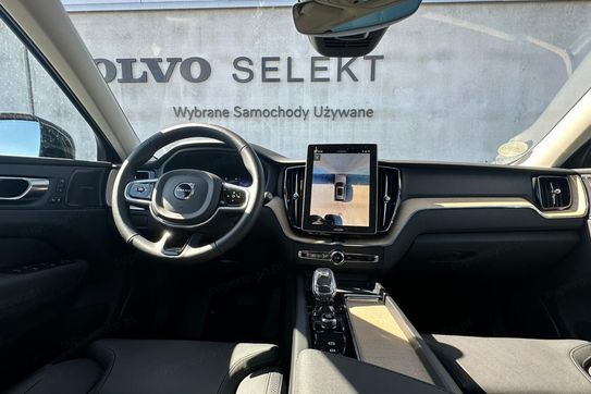 Volvo XC60 B5 B AWD Plus Dark aut