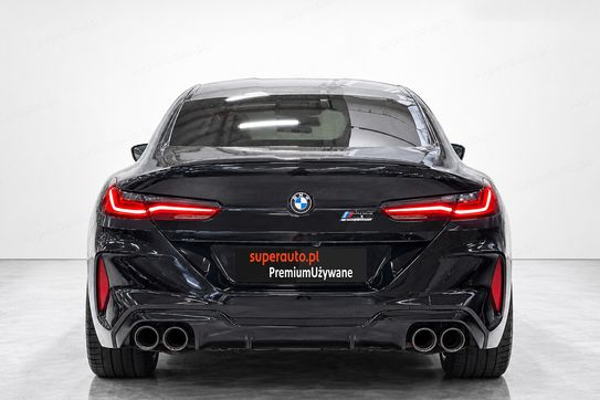 BMW Seria 8 M8 Competition