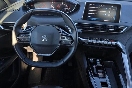 Peugeot 3008 1.2 Puretech Allure S&S EAT8