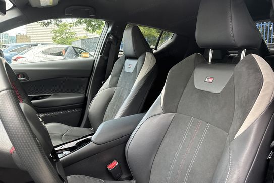 Toyota C-HR GR Sport 1.8 Hybrid