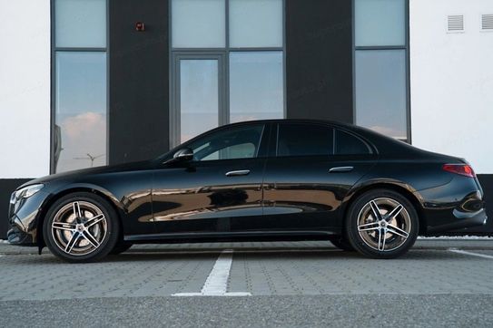 Mercedes Klasa E 200 4-Matic AMG
