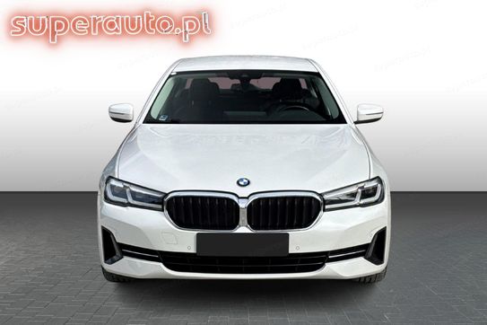 BMW Seria 5 520i mHEV