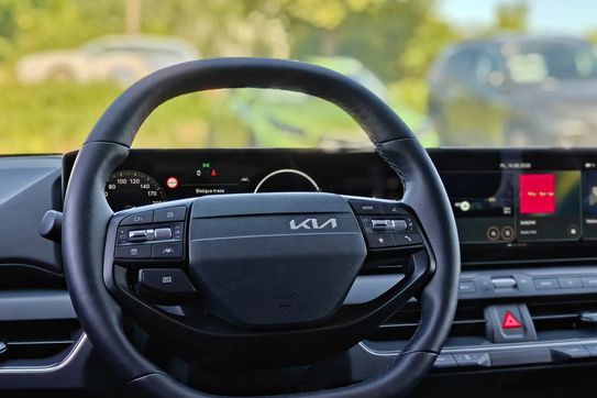 Kia K4 T-GDi L