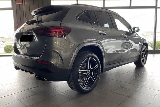 Mercedes GLA 220 4-Matic AMG Line