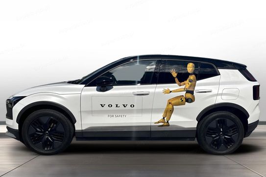 Volvo EX30 CC 69kWh Twin Motor Ultra
