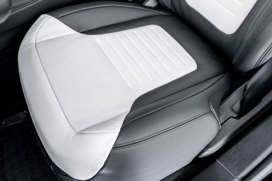 Land Rover Range Rover Sport 4.4 V8 P635 SV