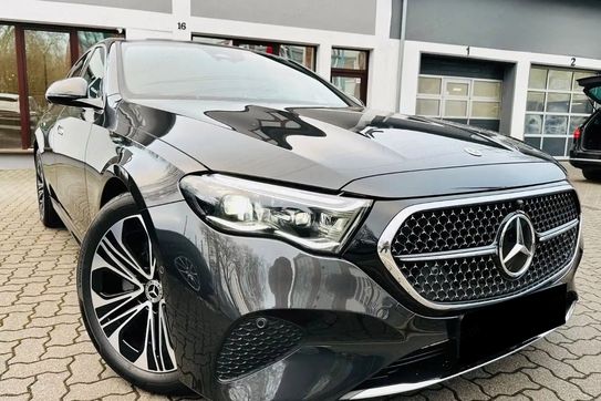 Mercedes Klasa E 200 4-Matic Avantgarde