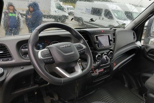 Iveco Daily 70C18 Zabudowa + Tył spanie