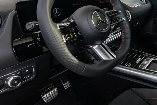 Mercedes GLA 220 4-Matic AMG Line