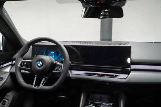 BMW Seria 5 520d xDrive M Sport