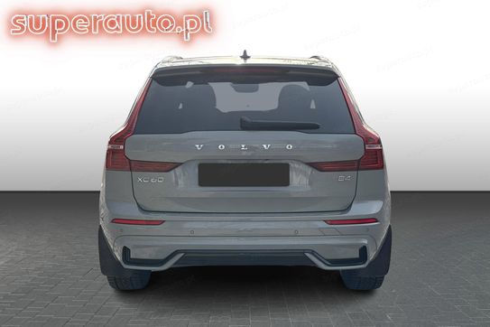 Volvo XC60 B4 B Plus Dark