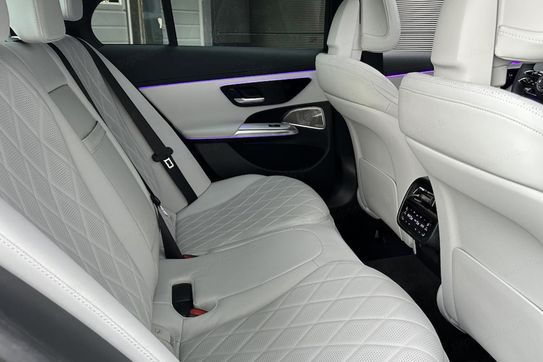 Mercedes Klasa E 220 d  4-Matic AMG