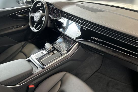 Audi Q7 45 TDI quattro S Line