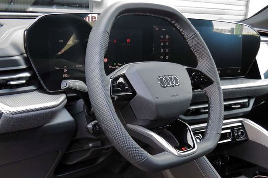 Audi Q5 TDI quattro S line Sportback