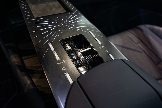 DS N°8 Jules Verne Long Range AWD 97.2kWh