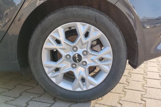 Kia Ceed M 1.5 T-GDI  DCT