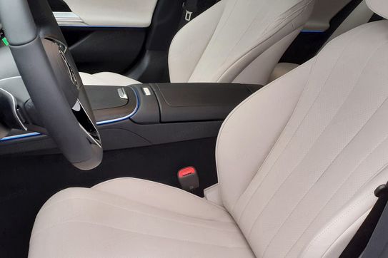 Mercedes E Klasa 200  Avantgarde