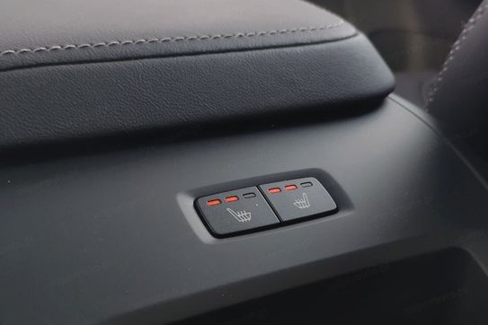 Volvo XC60 T6 Plug-In Hybrid AWD Plus Dark