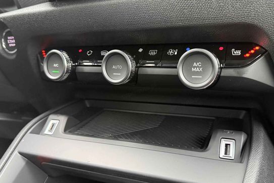 Citroen C4 Collection eDCT6 1.2 mHEV