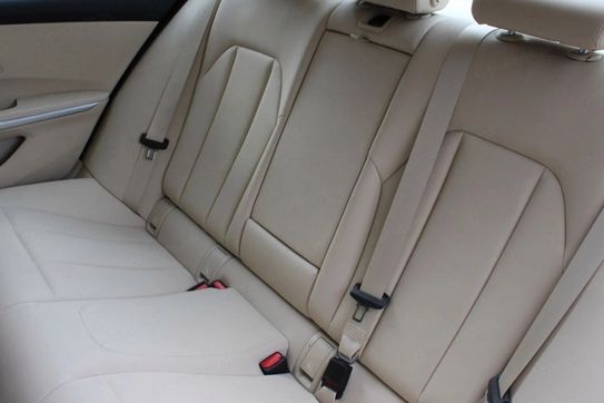 BMW Seria 3 318d Advantage aut