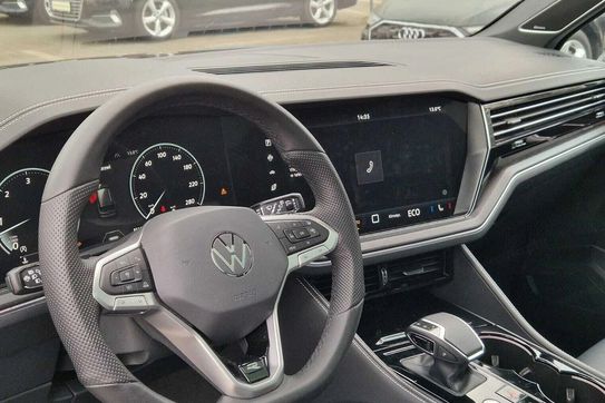 Volkswagen Touareg 3.0 V6 Tdi 4MOTION r-Line