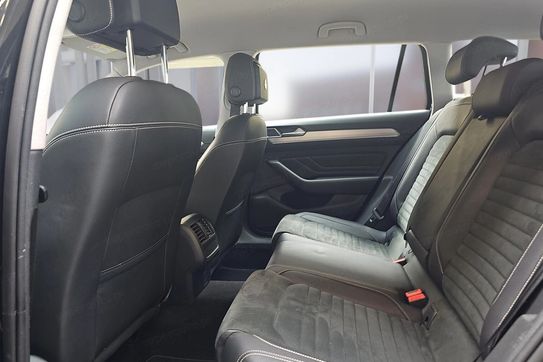 Volkswagen Passat 2.0 TDI Elegance DSG