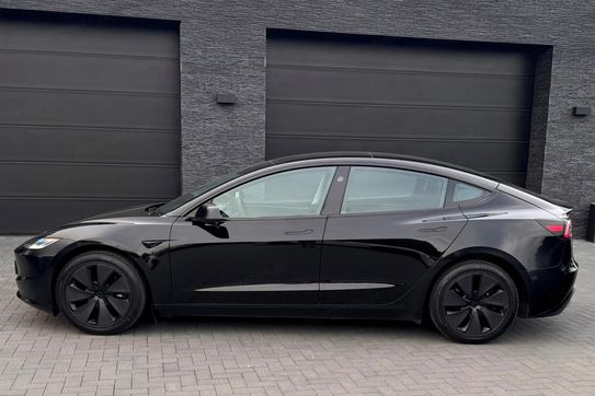 Tesla Model 3 Long Range RWD