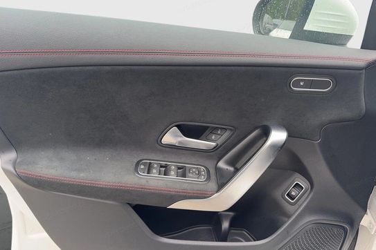 Mercedes CLA Shooting Brake 180 AMG Line