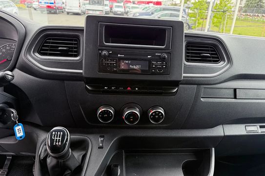 Renault Master Plandeka 8EP + Winda