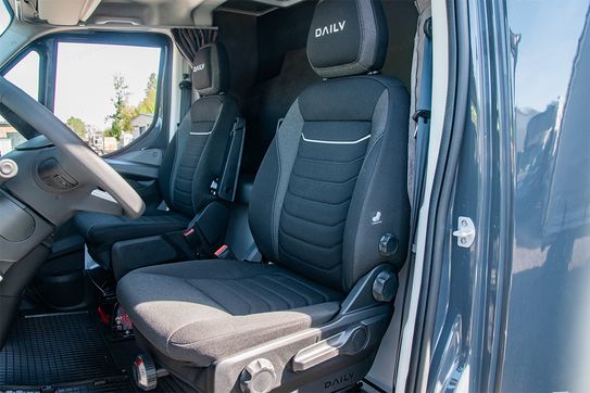 Iveco Daily 70C18 HA8/P Hi-Matic Autolaweta