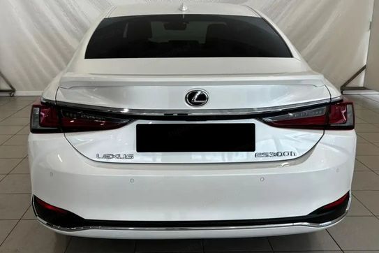 Lexus ES 300h Business Edition 2.5 E-CVT