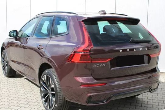 Volvo XC60 T8 Plug-In Hybrid AWD Ultra Dark