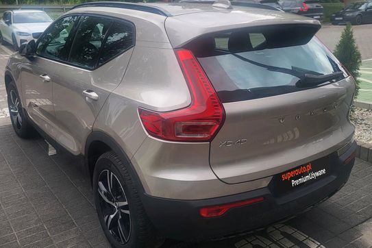 Volvo XC40 B3 Plus Dark aut