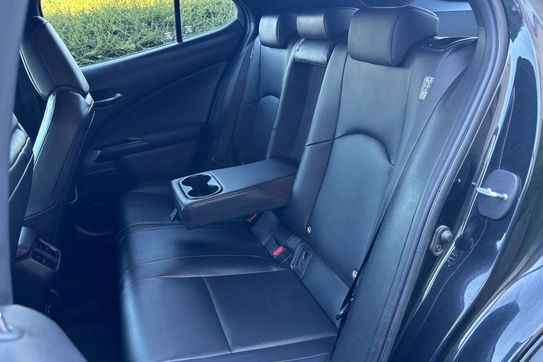 Lexus UX 250h GPF F Sport Design 2WD