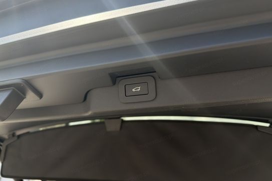 Land Rover Discovery V 3.0 D250 mHEV