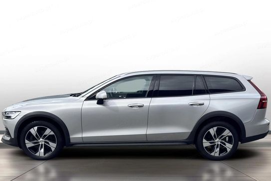 Volvo V60 CC Plus B4 D AWD aut