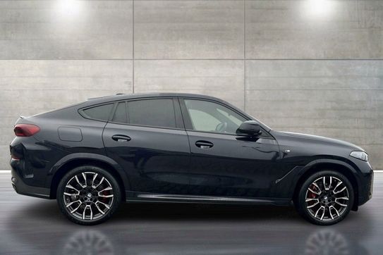 BMW X6 xDrive40i mHEV sport-aut