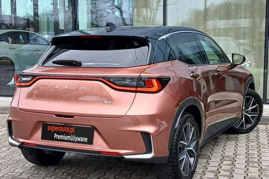 Lexus LBX 1.5 Hybrid Emotion