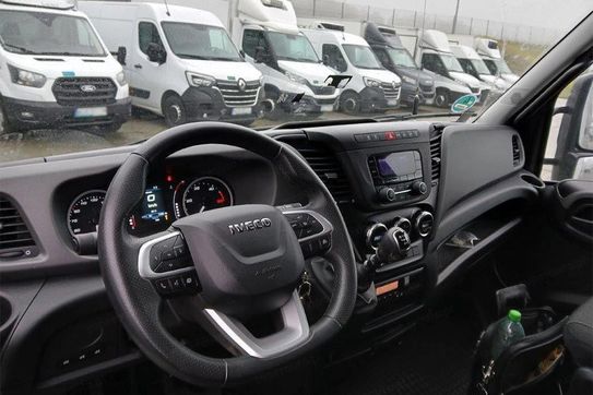 Iveco Daily 70C18 Zabudowa + Tył spanie