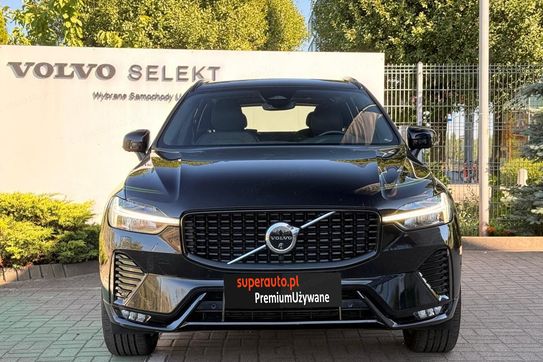 Volvo XC60 B4 D AWD Plus Dark\